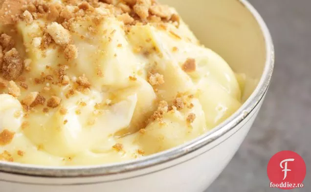 Budinca de banane cu napolitane de vanilie se sfărâmă