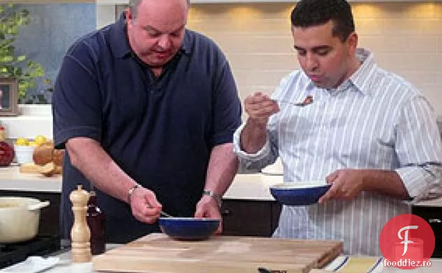 Ruladă Din Pădurea Neagră Cu Umplutură De Brânză Cremă Philadelphia