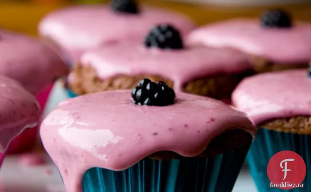 Cupcakes Cu Vanilie De Mure