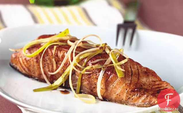 Somon prăjit cu sos balsamic de miere