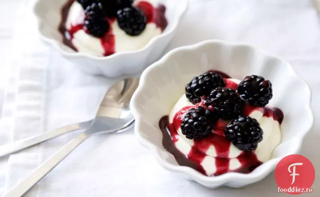 Mousse De Lămâie De Ciocolată Albă Cu Sirop De Lavandă De Mure