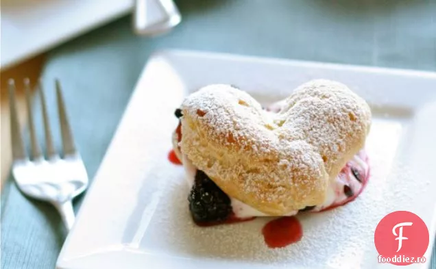 Eclairs de lămâie și mure de Ziua Îndrăgostiților