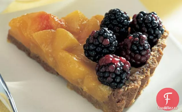 Tarta de piersici și mure cu fulgi de ovăz-crustă de prăjituri