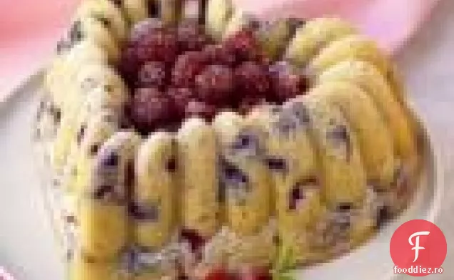 Amestec De Fructe De Padure Bundt Tort