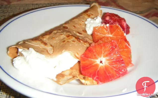 Flacără de locuri de muncă Crespelle (con Ricotta Fresca e Tarocchi Carbonizzati)