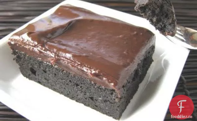 Brownies Mascarpone De Ciocolată Neagră Cu Ganache De Afine