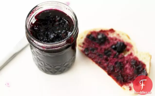 Dulceata de afine-tei infuzata cu menta