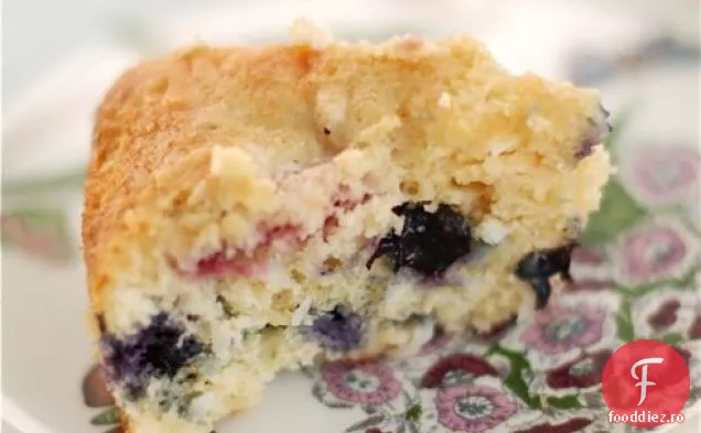 Tort Cu Miez De Nucă De Cocos Berrylicious
