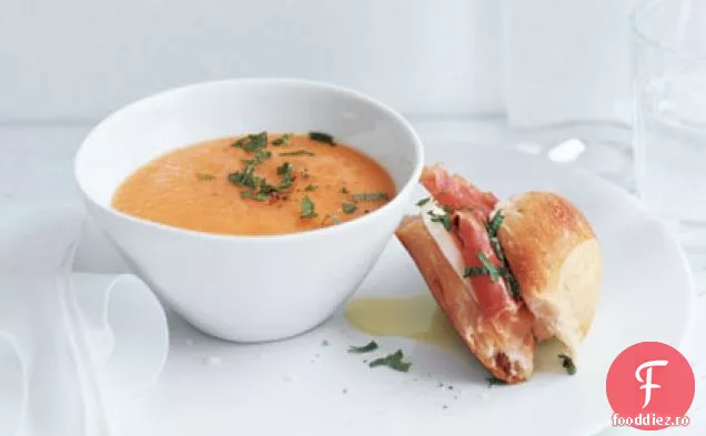 Supă de pepene galben cu sandvișuri de Prosciutto și Mozzarella