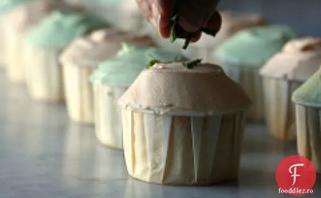 Cupcake Bakeshop by Chockylit 