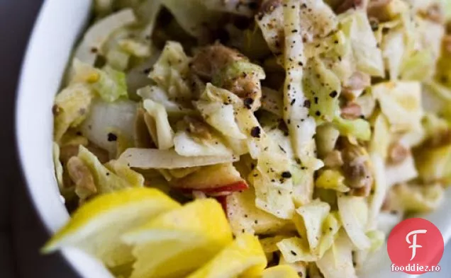 Lumină & Sassy Cole Slaw. Semințe De Arțar Tempeh Cuburi