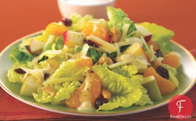 Salată De Salată Fructată Cu Sos De Lămâie