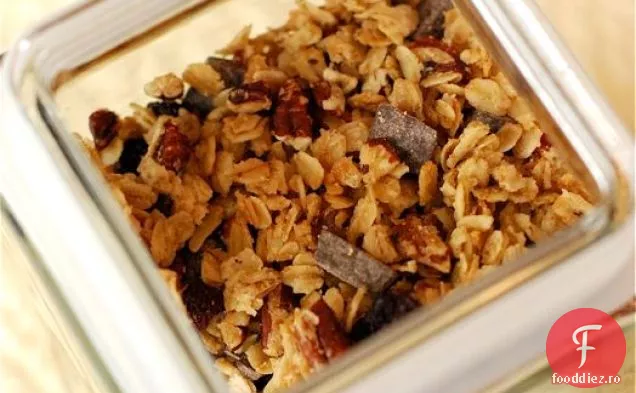 Granola De Cireșe Uscate Cu Bucată De Ciocolată