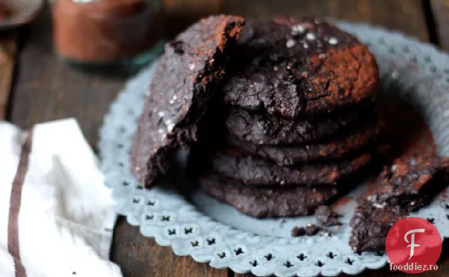 Cookie-Uri De Cireșe Cu Ciocolată Cu Fasole Neagră