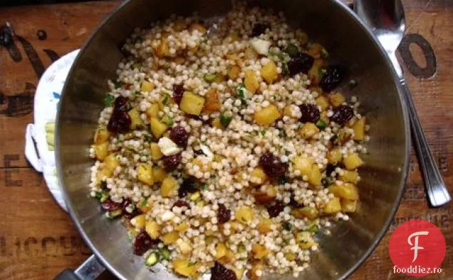 Cuscus Israelian Cu Dovlecei, Cireșe Uscate Și Fistic