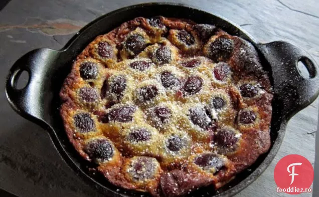 Boozy Cherry Clafoutis Pentru Două