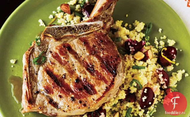 Cotlet de porc cu cuscus de cireșe