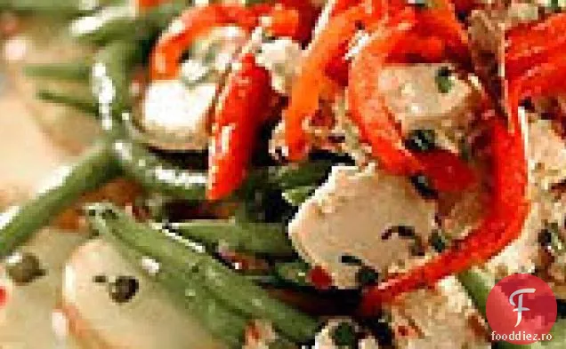 Salată de ton, cartofi și fasole verde