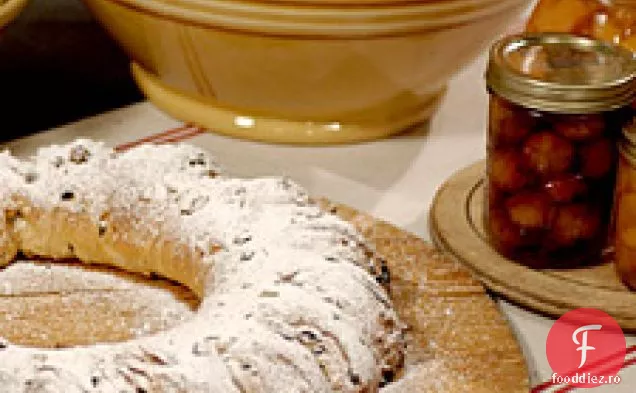 Pâine Cu Coroană Stollen Cu Doamna Kostyra
