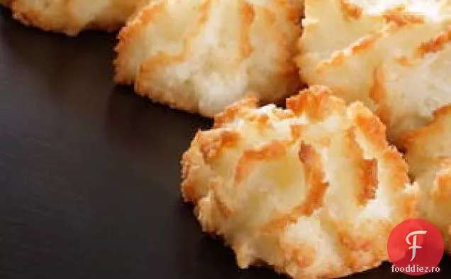 Macaroane Cu Nucă De Cocos Și Ciocolată
