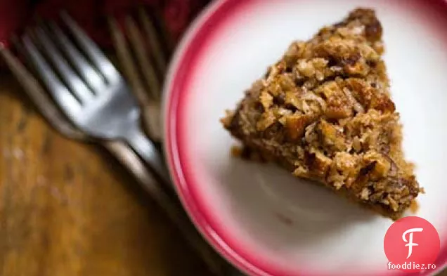 Tort De Fulgi De Ovăz Dr Pepper Cu Topping De Nucă De Cocos Și Pecan