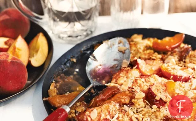 Crumble De Piersici Și Nucă De Cocos