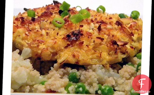 Nucă De Cocos Migdale Crusted Pui Cu Cuscus