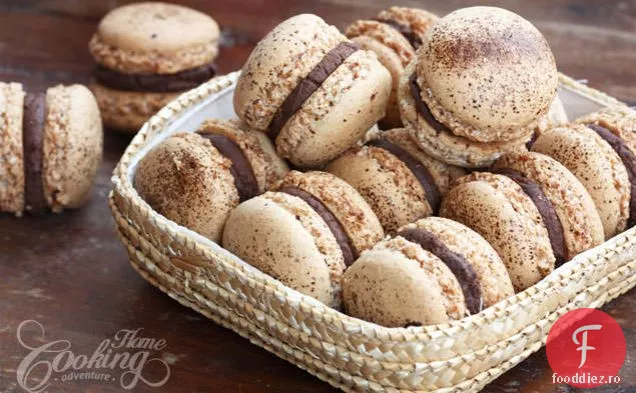 Cappuccino Macarons