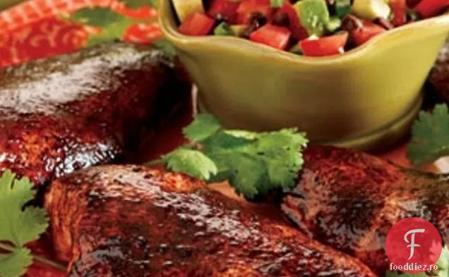 Pui condimentat cu cacao-cafea cu aluniță de Salsa