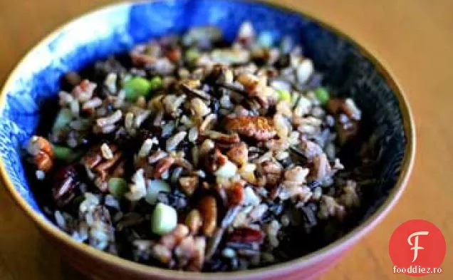 Salată De Nuci Pecan De Afine Cu Orez Sălbatic