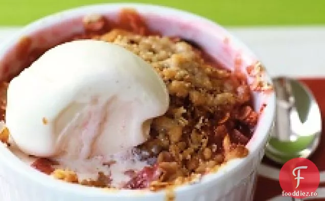 Cranberry-pere Crisp