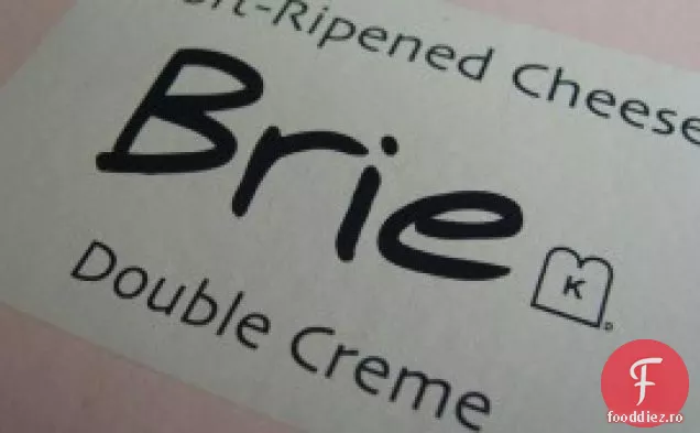 Brie La Cuptor Cu Afine, Pancetta Și Nuci Pecan Condimentate