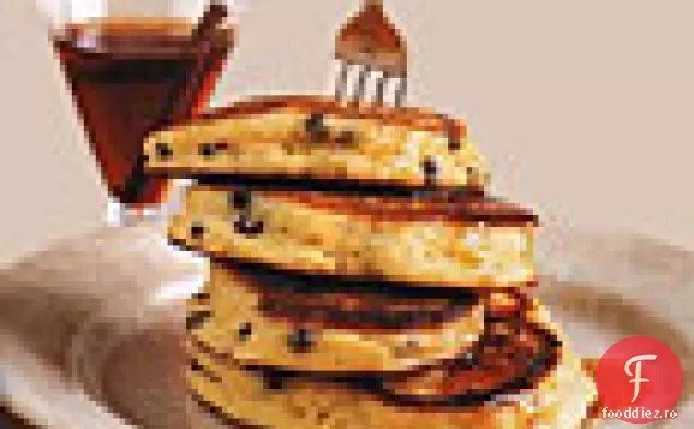 Grătar de făină de porumb și Coacăzeprăjituri cu sirop de mere-scorțișoară