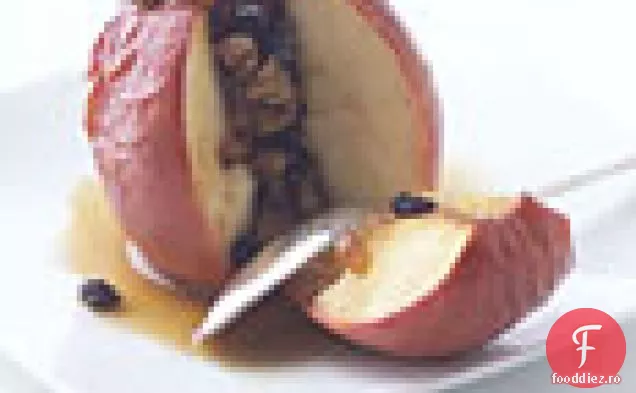 Mere Coapte Umplute Cu Fructe Uscate Și Nuci Pecan
