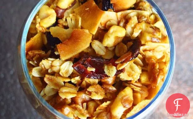 Ulei De Măsline Și Granola De Arțar
