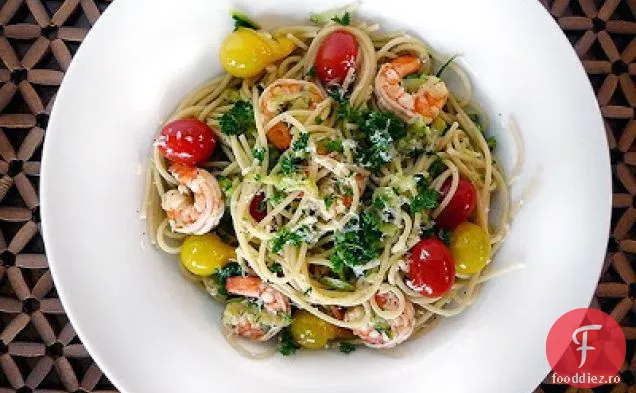 Scampi De Creveți Cu Dovlecei Și Paste De Roșii