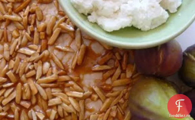 Ricotta Cu Smochine Proaspete Și Migdale Dulci