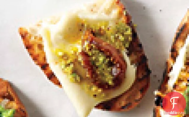 Crostini Cu Smochine Murate, Robiola Și Ulei De Fistic