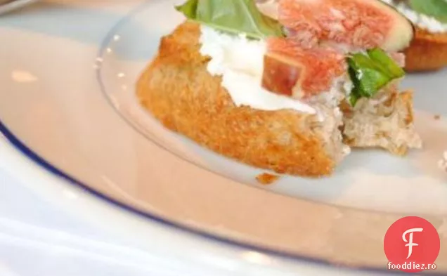 Smochine, Brânză De Capră Și Prosciutto Crostini