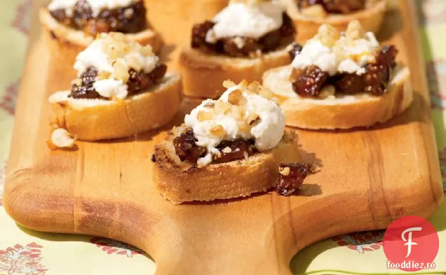 Bruschetta de smochine și brânză de capră