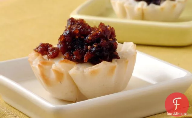 Tarte cu brânză de capră cu compot de lămâie-smochine