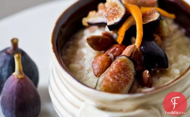 Terci de mic dejun cu migdale Arborio cu smochine braconate