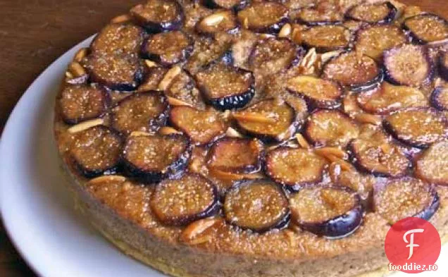Budincă de pâine cu capul în jos
