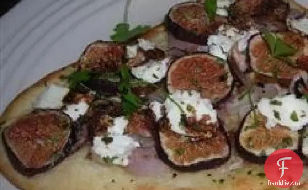 Pizza cu smochine și brânză de capră