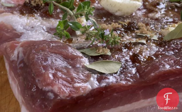 Bacon vindecat la domiciliu