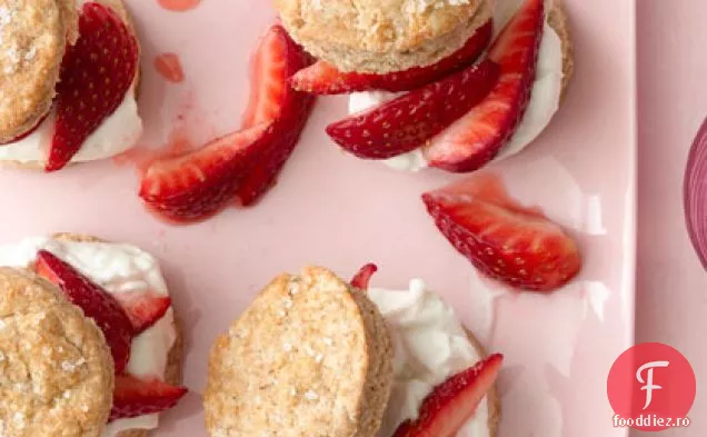 Mini Shortcakes Cu Căpșuni