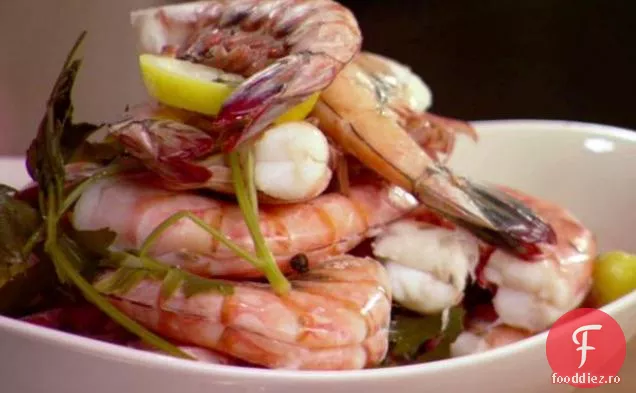 Creveți pocați cu frunze de dafin și lămâie