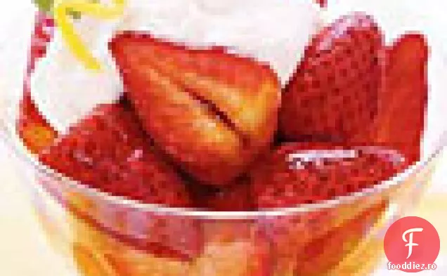 Căpșuni balsamice cu brânză Mascarpone bătută
