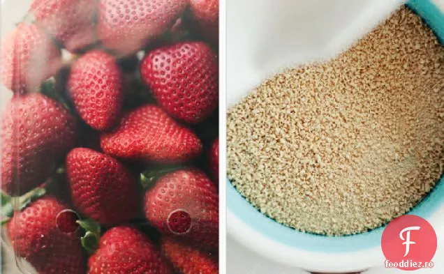 Înghețată Cu Lapte De Cocos Cu Căpșuni Prăjite