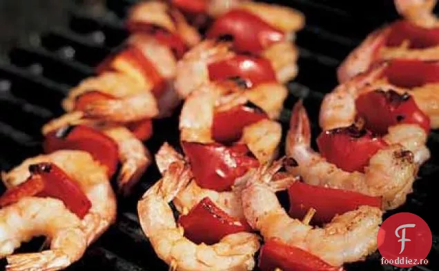 Indoneziană creveți sătura cu sos cremos de arahide